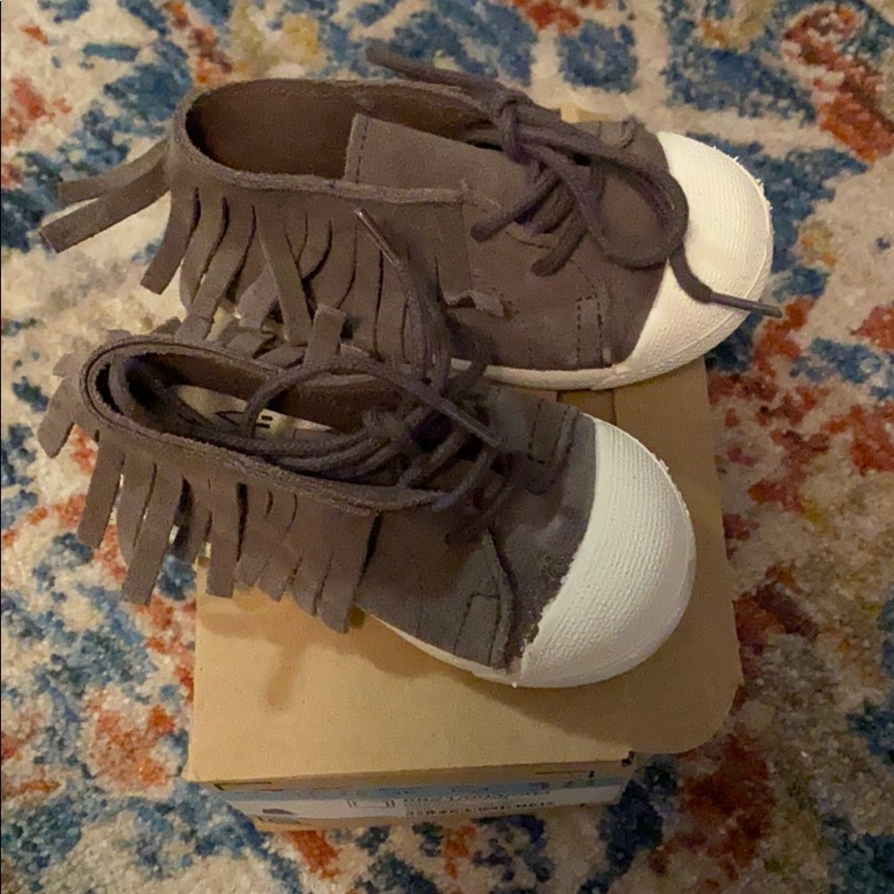Baby shoes